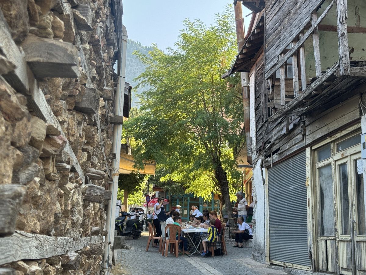 antalyada hayallerini seramik atolyesi ile gerceklestirdi 2 zmJIQuuk