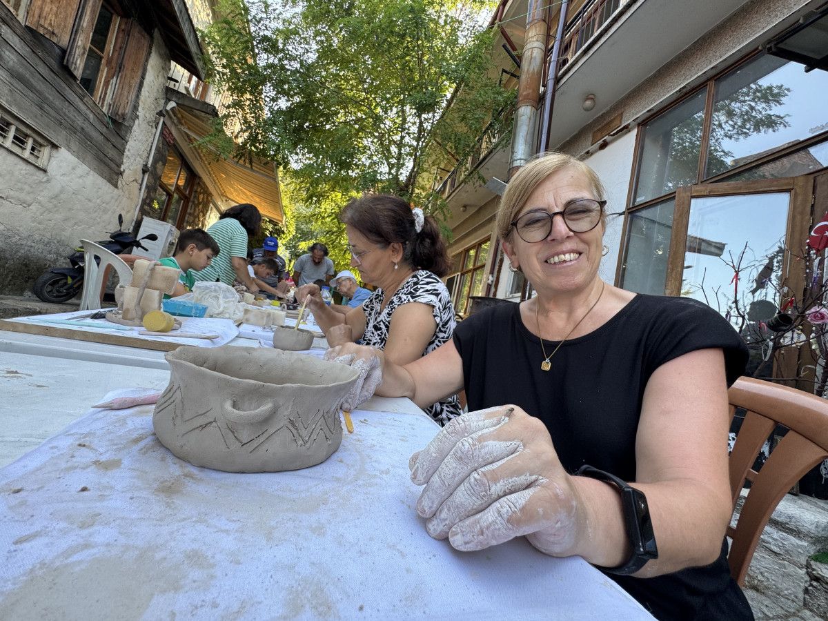 antalyada hayallerini seramik atolyesi ile gerceklestirdi 4