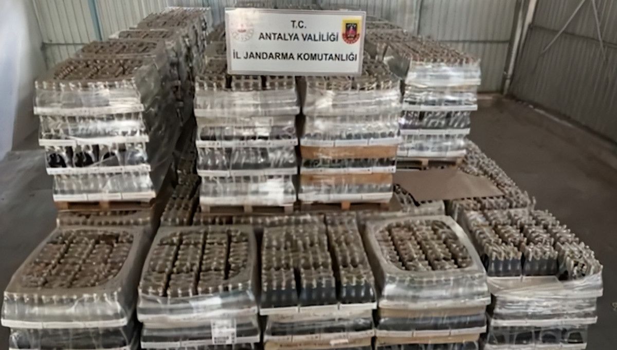 antalyada sahte alkol operasyonu 7 supheli yakalandi 3 3JVfvCK1