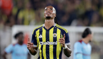 archie brown ilk golunu kadikoyde kaydetti VBERAL9B