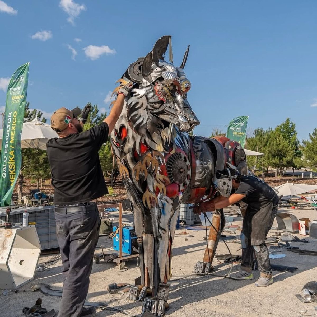 aselsandan bozkurt heykeli 1 YGPUiag2