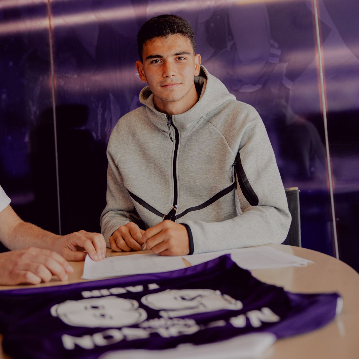 aston villa yasin ozcani anderlechte kiraladi 2 9r9rfVdp