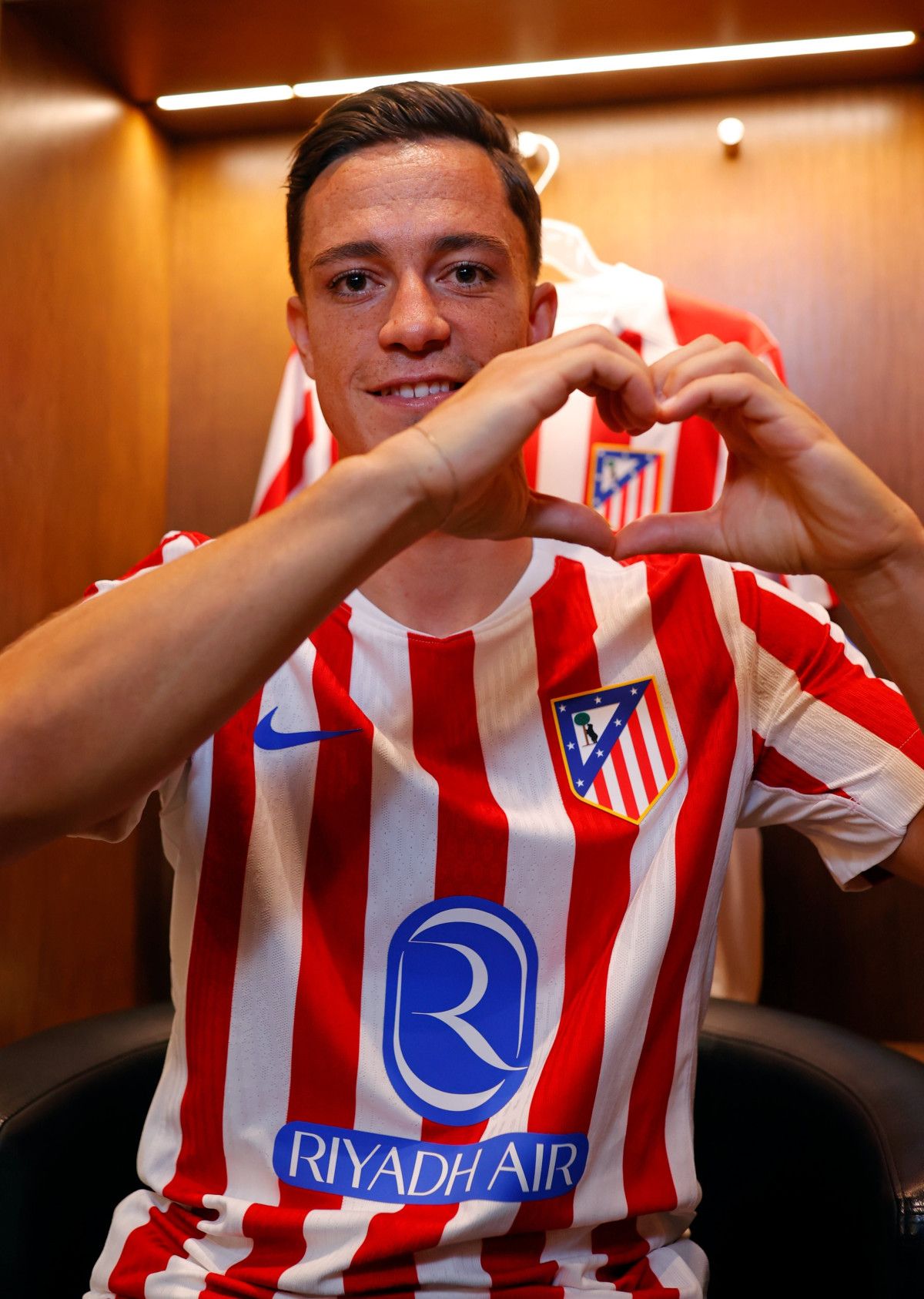 atletico madrid giacomo raspadoriyi renklerini bagladi 0 1F3B5JbI