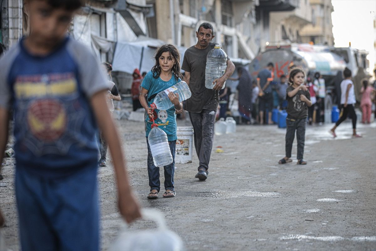 avrupada israil krizi pes pese istifalar yasandi 4 mmmJnrZm