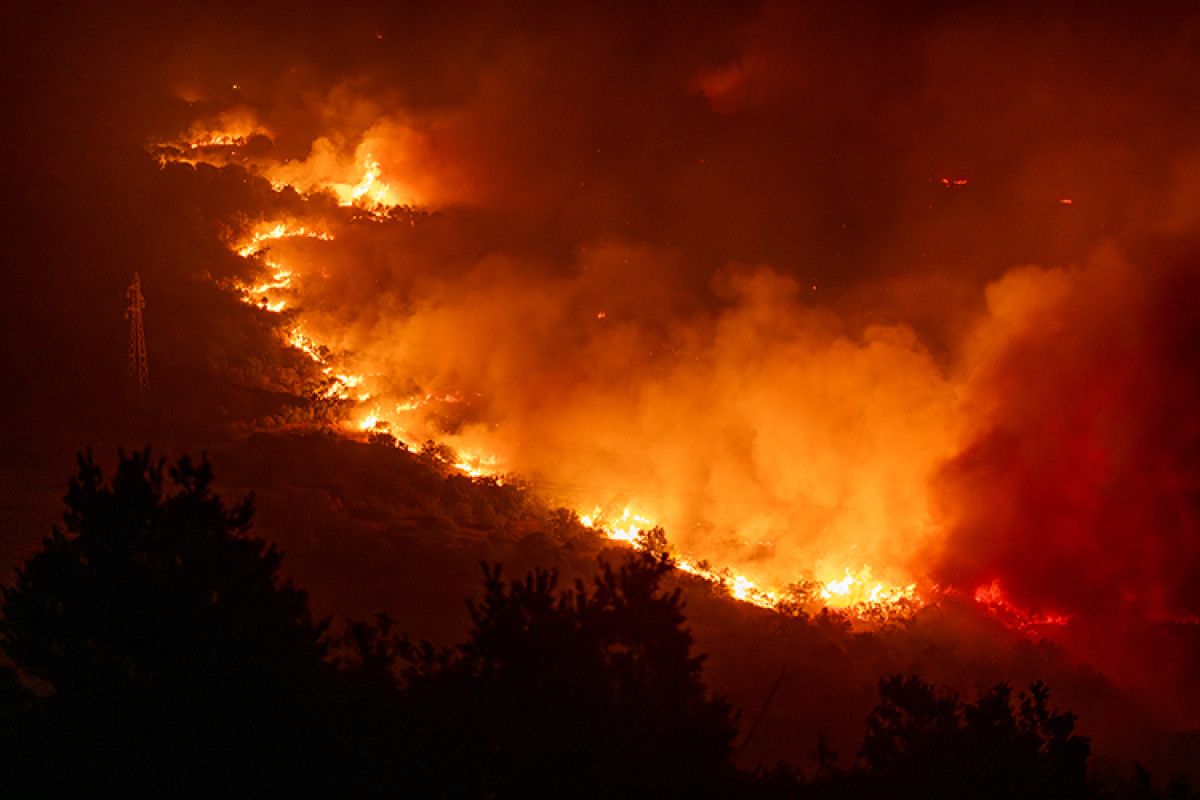 avrupada orman yanginlari ile mucadele ulkeler uluslararasi yardim talep ediyor 3 EzQqMymW