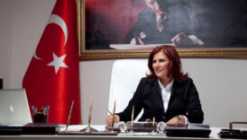 aydin buyuksehir belediye baskani ozlem cercioglu ve 3 ilce belediye baskani ak parti yolunda CM2DT4dN