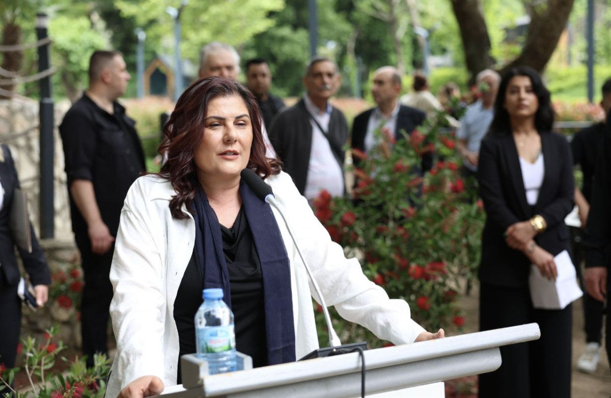 aydin buyuksehir belediye baskani ozlem cercioglu ve 3 ilce belediye baskani ak parti yolunda XPmXtBPK