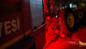 aydinda devrilen traktorun altinda kalan surucu oldu Hjss5G3I