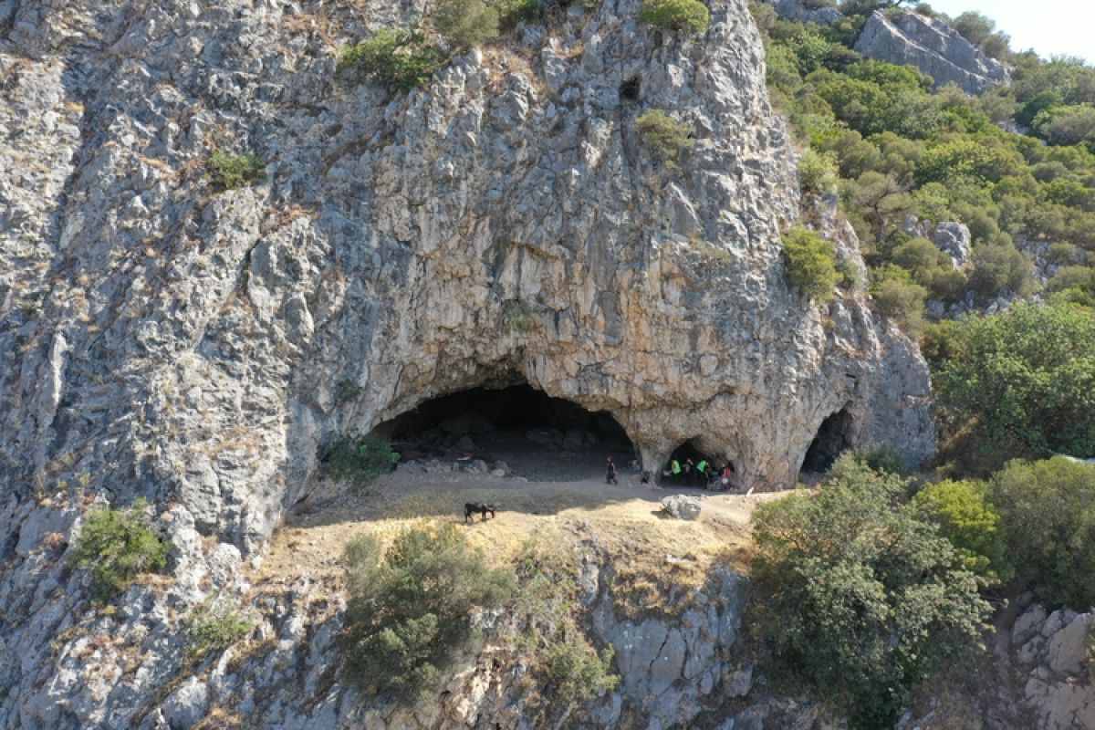 balikesirde tarihin izleri andik magarasi kazilari 1 b9dWCJLG