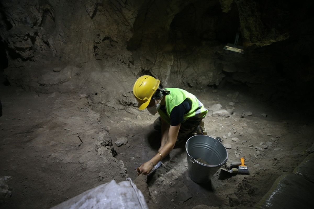 balikesirde tarihin izleri andik magarasi kazilari 7 GukF3KUL