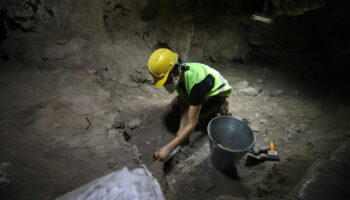 balikesirde tarihin izleri andik magarasi kazilari G7HxxMyF