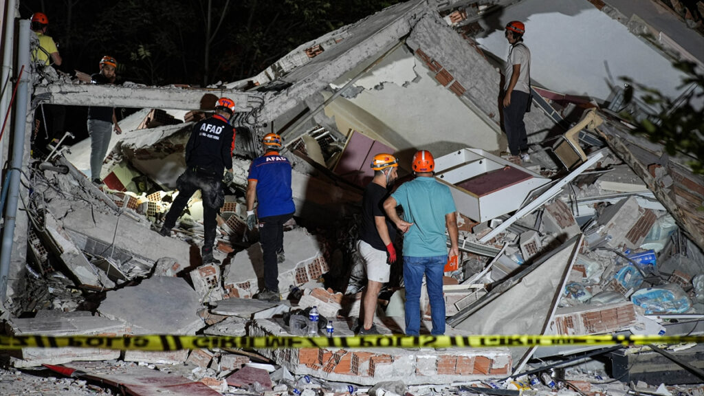 balikesirde yaz okullari bir gun sureyle tatil edildi E5UIDSmF