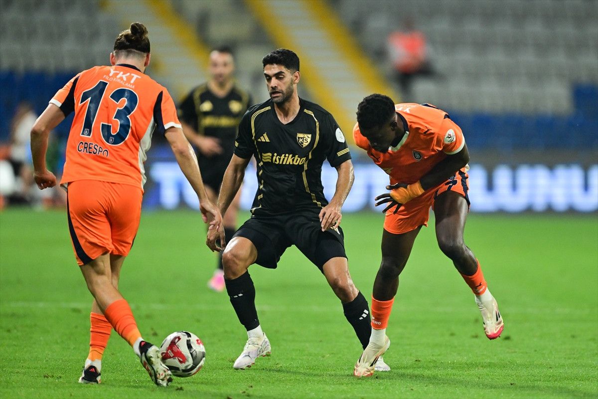 basaksehir kayserispor ile berabere kaldi 1 4teWE8Mu