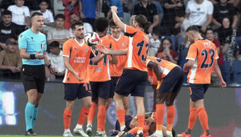 basaksehir uefa konferans liginde play off turunda 26nDxe8T