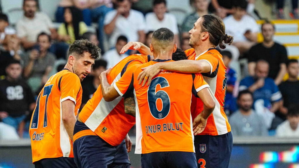 basaksehirin konferans ligindeki rakibi universitatea craiova oldu 9AQqimmh