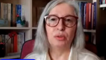 basortusunu cikaran berrin sonmez icsel direnisimi sergiliyorum sRaasDMR