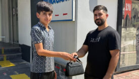 batmanda coplerin yaninda buldugu altinlari emniyete teslim etti ungftuvk