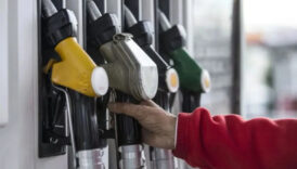 benzin ve motorine zam Js5Fkz5s