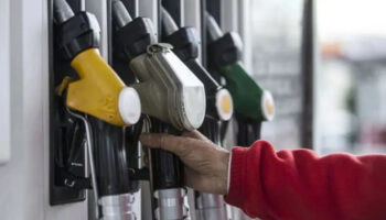 benzin ve motorine zam Js5Fkz5s