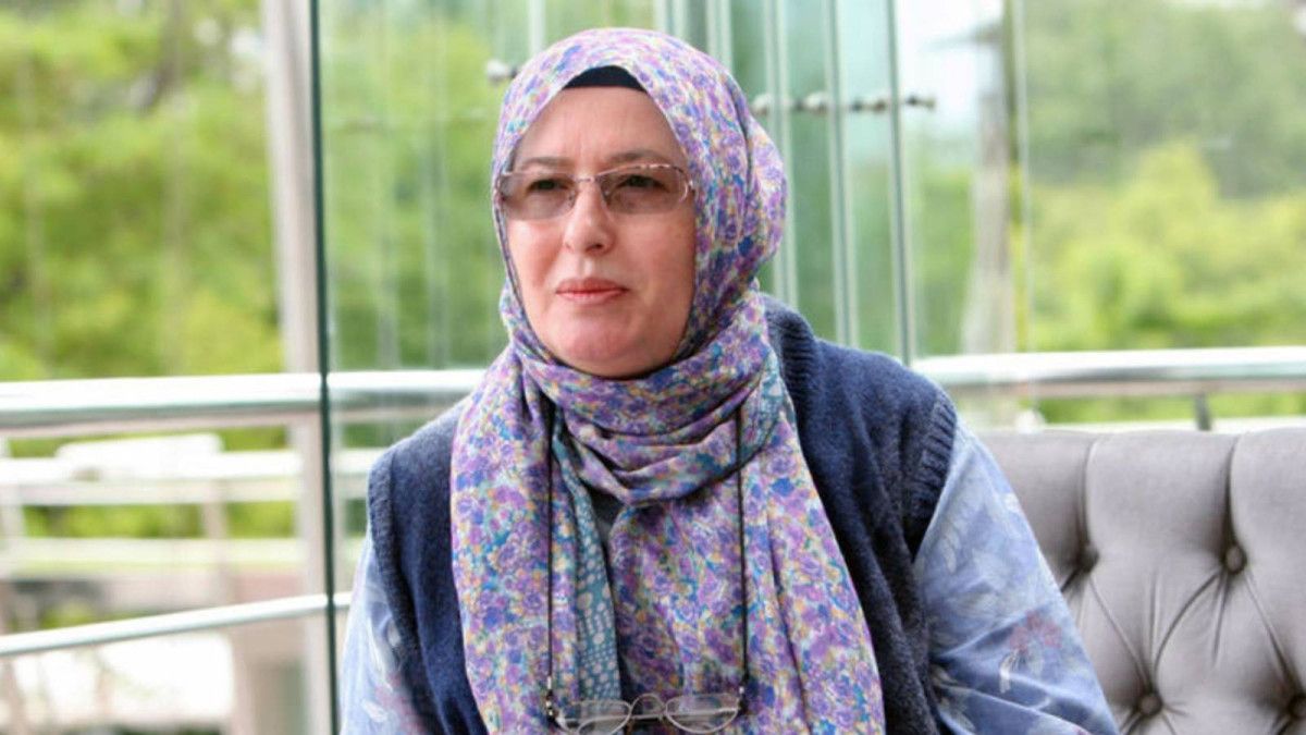 berrin sonmez diyanetin son hutbesi sonrasi basortusunu cikarma karari aldi 0 LFBAUBu8