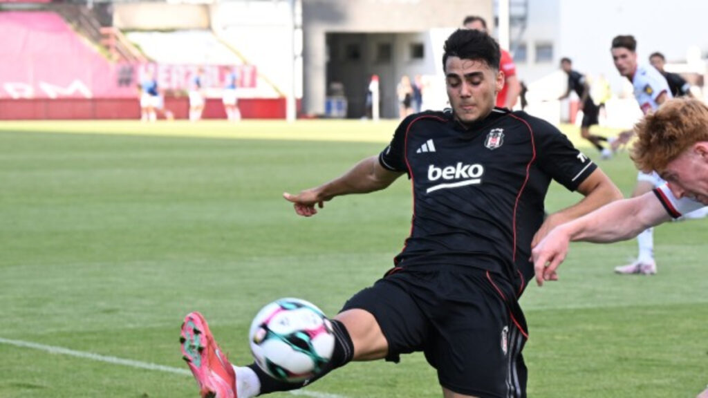 besiktasta mustafa erhan hekimoglu sakatlandi gExzRasU