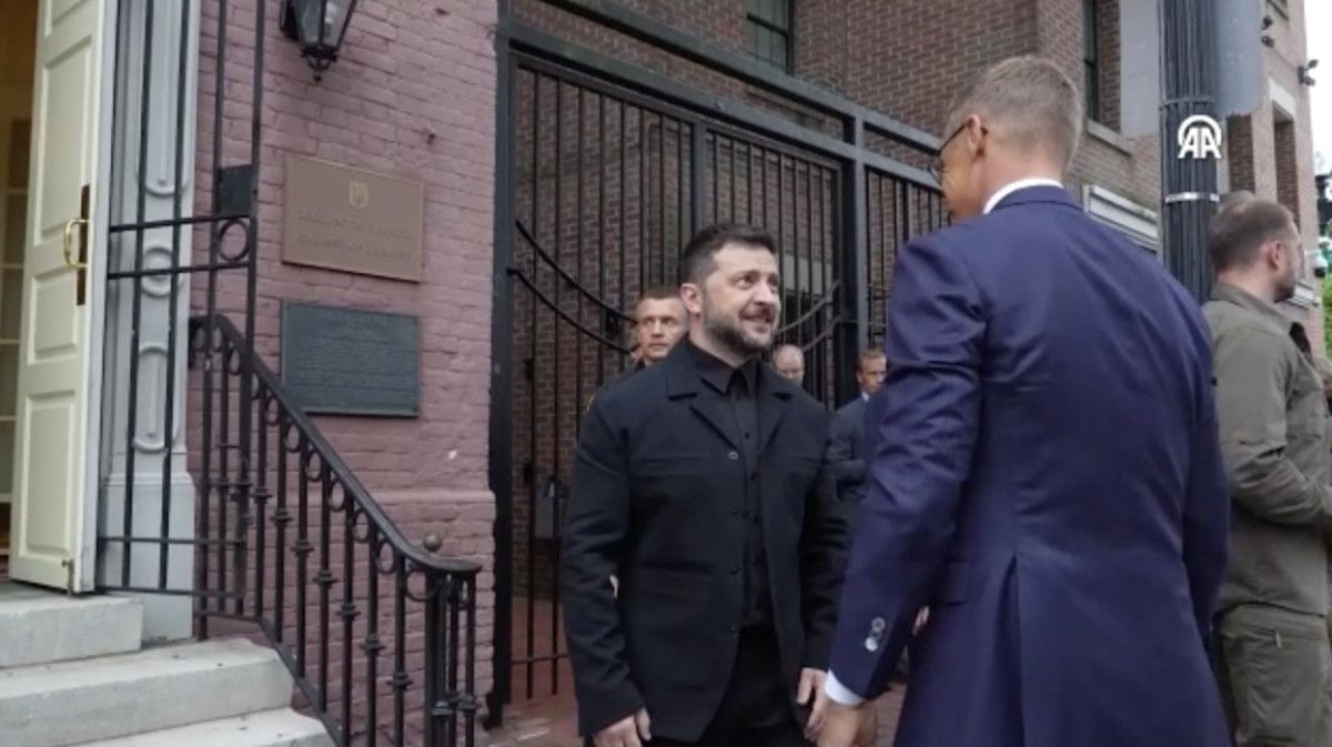 beyaz sarayda ukrayna zirvesi zelensky takim elbise giydi 3 t7jqTgHs