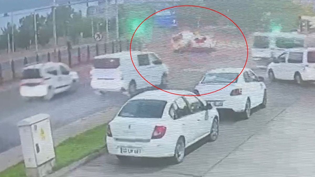 bingolde 3 kisinin yaralandigi kaza kameraya yansidi 1