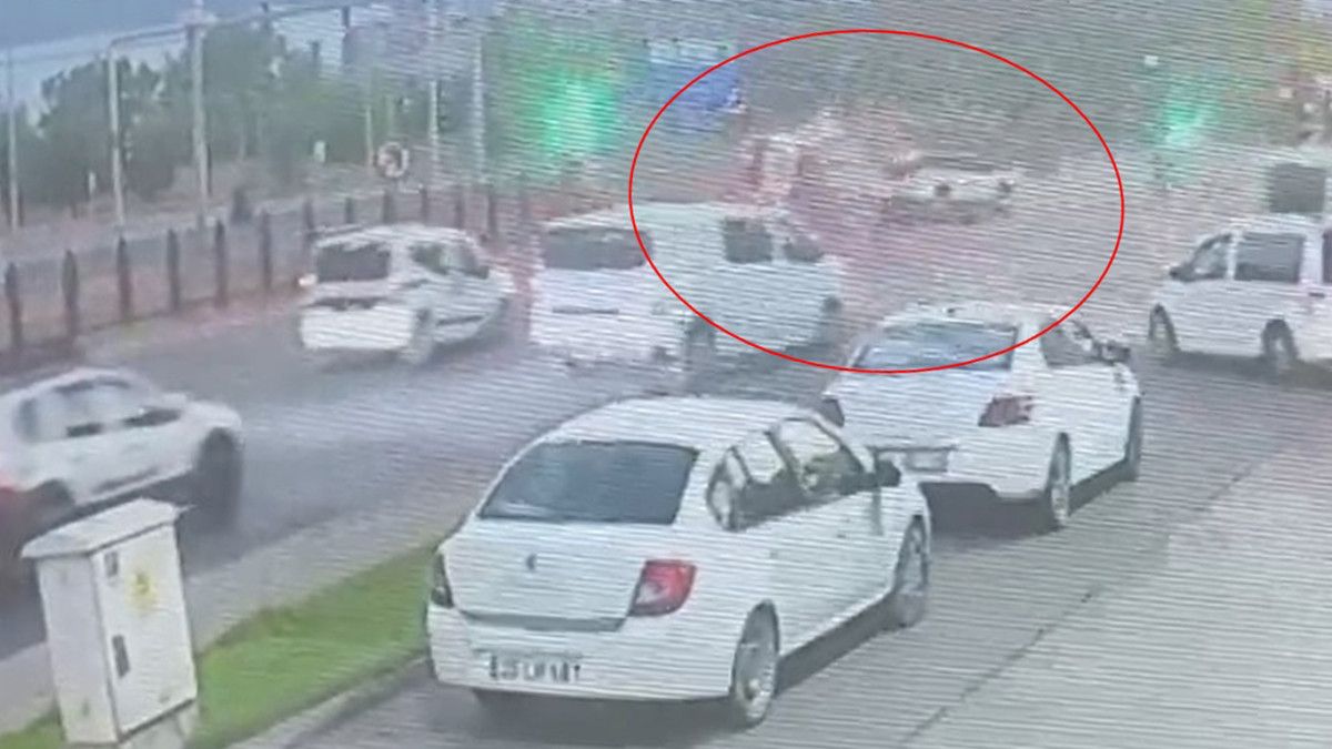 bingolde 3 kisinin yaralandigi kaza kameraya yansidi 2 Cjzvfm8a