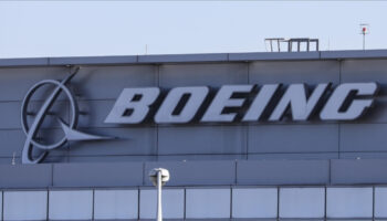 boeingin yuzde 20 maas artisini begenmeyen 3 bin 200 calisani greve gitti VHyCAxli