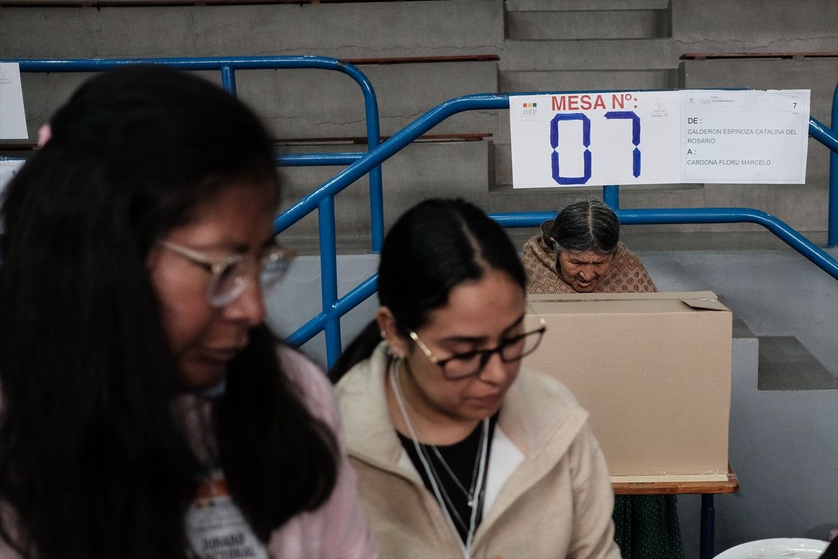 bolivyada devlet baskanligi secimi ikinci tura kaldi 1