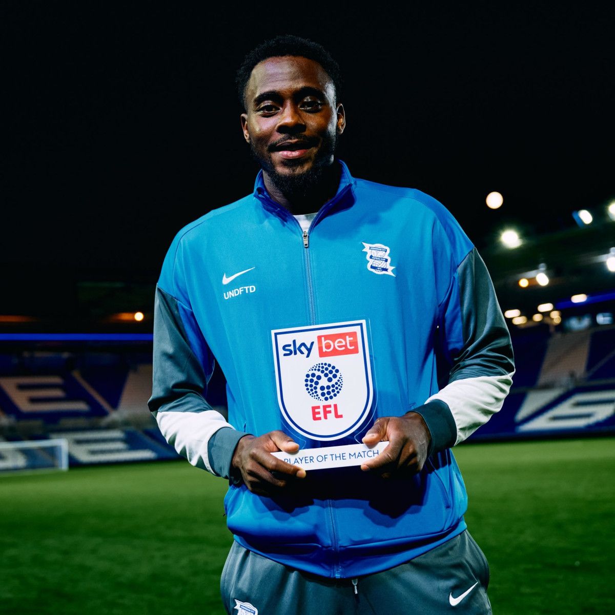 bright osayi samuel ingiltere kariyerine iyi basladi 0 CqCFLm8v