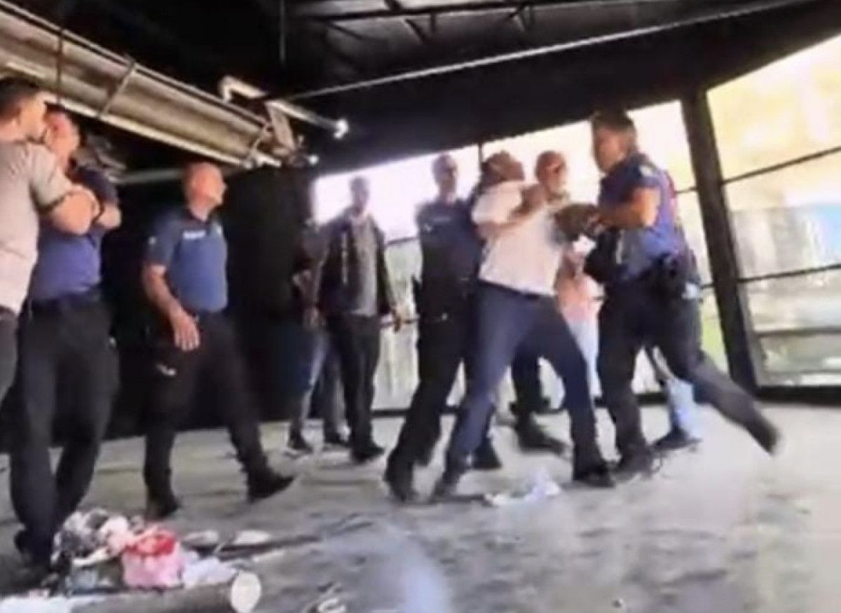 bursada kafeterya yikiminda ortalik karisti bir polis memuru yaralandi 0 bgEUf4k9