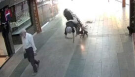 bursada takla atan motosiklet yayaya carpti QPe7Ipvh