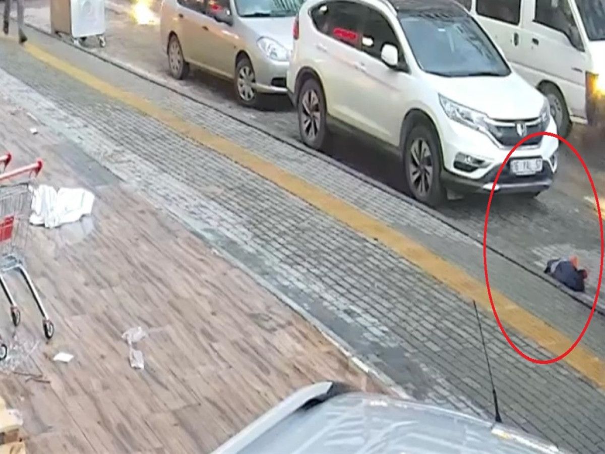 bursada uyusturucu saniklari durusmada giydirilen montla belirlendi 2 fR4nR9jP