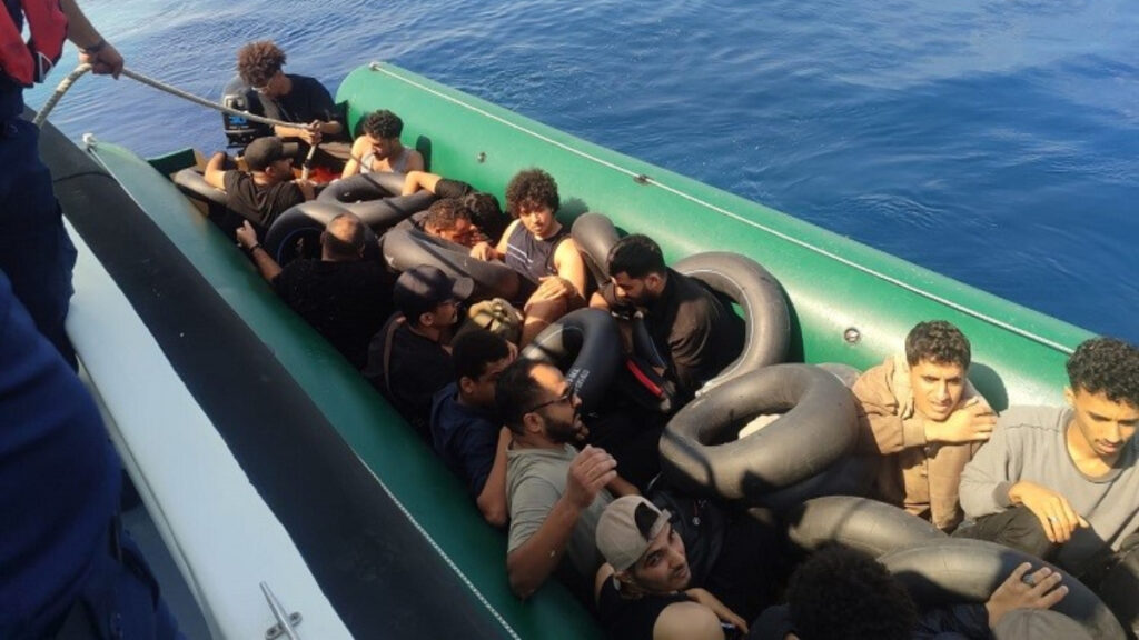 canakkalede 18 kacak gocmen yakalandi 7THdXIey