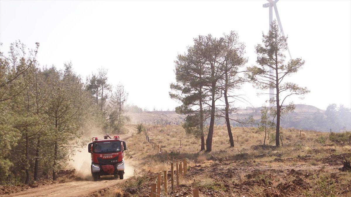 canakkalede korkutan yangin kontrol altina alindi 1 vm4QXzlz