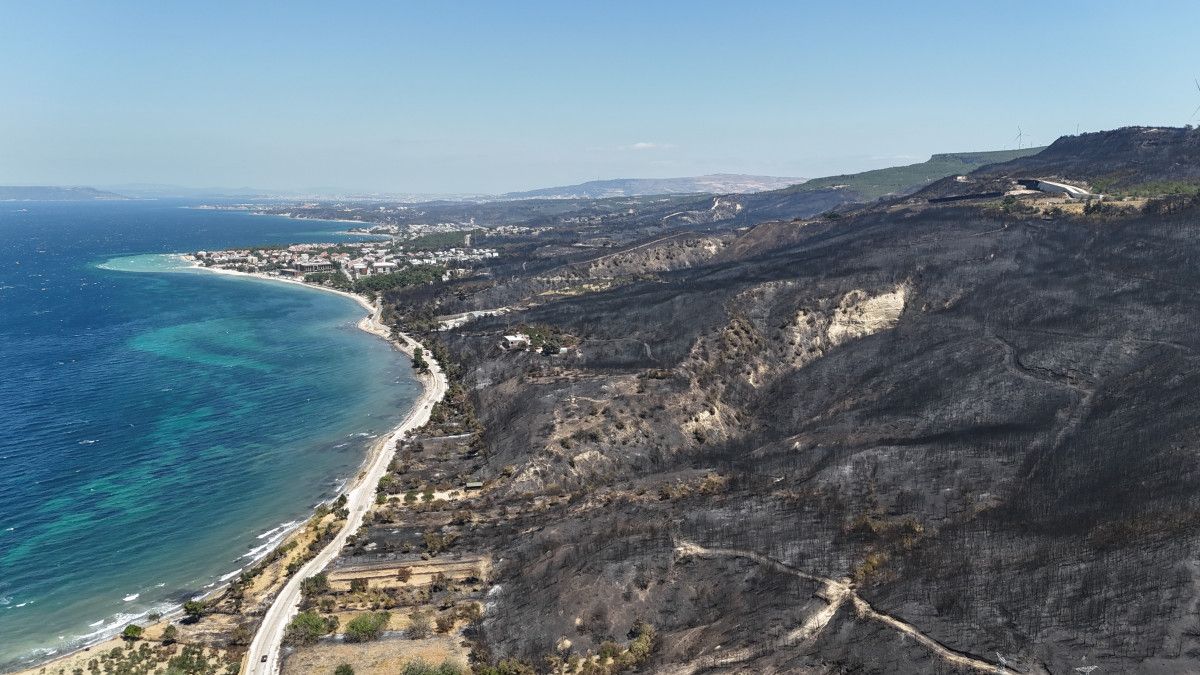 canakkalede yangindan sonra olusan aci tablo havadan goruntulendi 0 UBf2f6hV