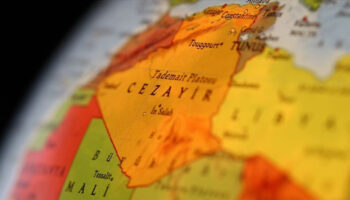 cezayirde kesif ucagi dustu 4 kisi oldu Vn2ElBMy