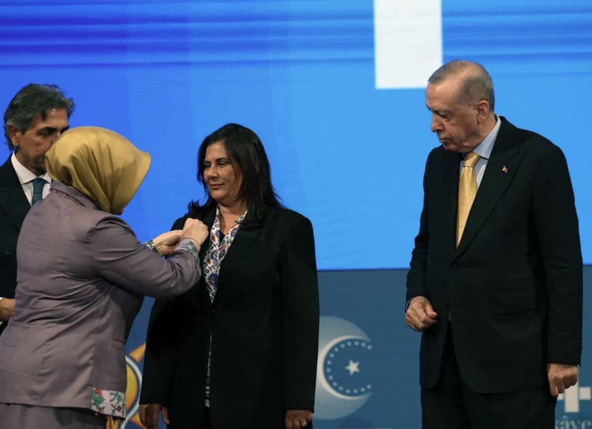 chp aydin il baskani saatcinin oglu ve kizi belediyedeki gorevlerinden istifa etti 1 d9Yde67s