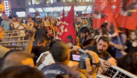 chp beyoglunda miting yapti eylemciler polise saldirdi XqCp1GRB