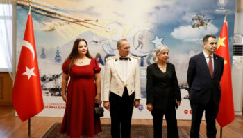 cindeki zafer bayrami resepsiyonunda kurtulus savasi kahramanlari anildi cThkuSPx