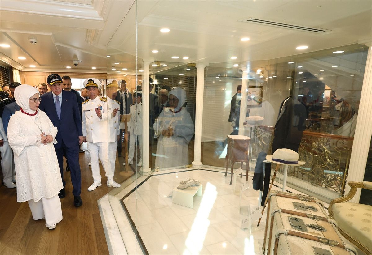 cumhurbaskani erdogan savarona yatini ziyaret etti 3