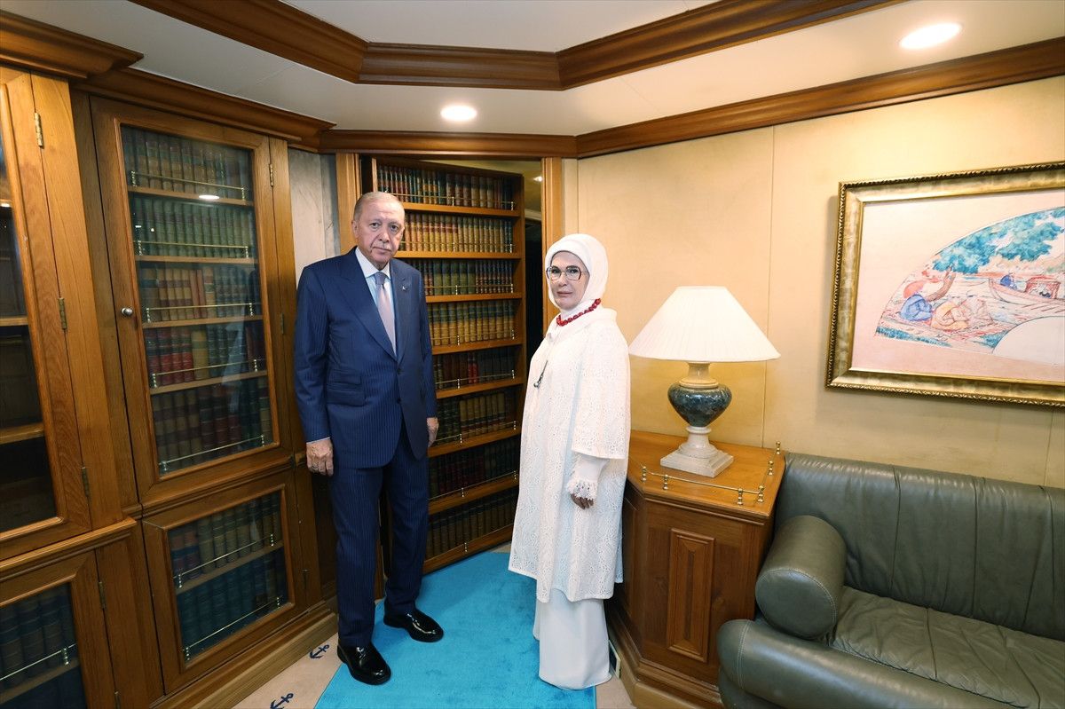 cumhurbaskani erdogan savarona yatini ziyaret etti 7 VXKnep2A