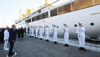 cumhurbaskani erdogan savarona yatini ziyaret etti zSkDe7qa