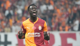 davinson sanchez galatasaray tarihine gecti R3watPwu