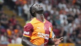 Davinson Sanchez: Takım sadece Icardi ve Osimhen'den oluşmuyor 4 davinson sanchez takim sadece icardi ve osimhenden olusmuyor pWR25ACO