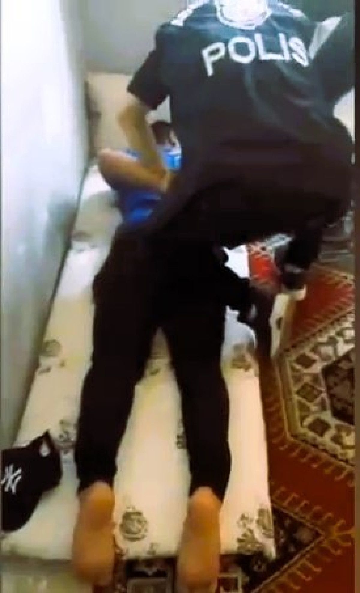 denizlide motosiklette takip ettikleri sahsa kursun yagdirdilar 6 6LLZMkWK