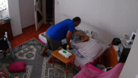 denizlide yatalak annesine siddet uygulayan doktor gozaltina alindi c3ts3sGl