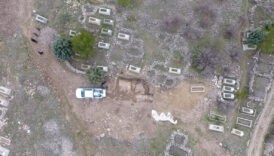 diyarbakirda mezarlik kazisinda tarihi mozaik kesfi 3ESG5Brc