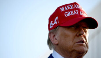 donald trump kendi markasindan rekor gelir sagladi ceT5LyRZ